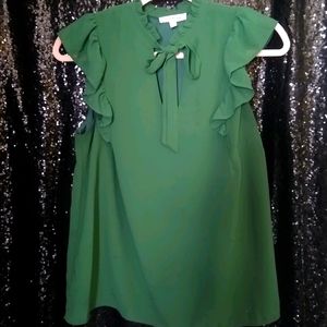 ⭐ Monteau dark green ruffle sleeve top.
